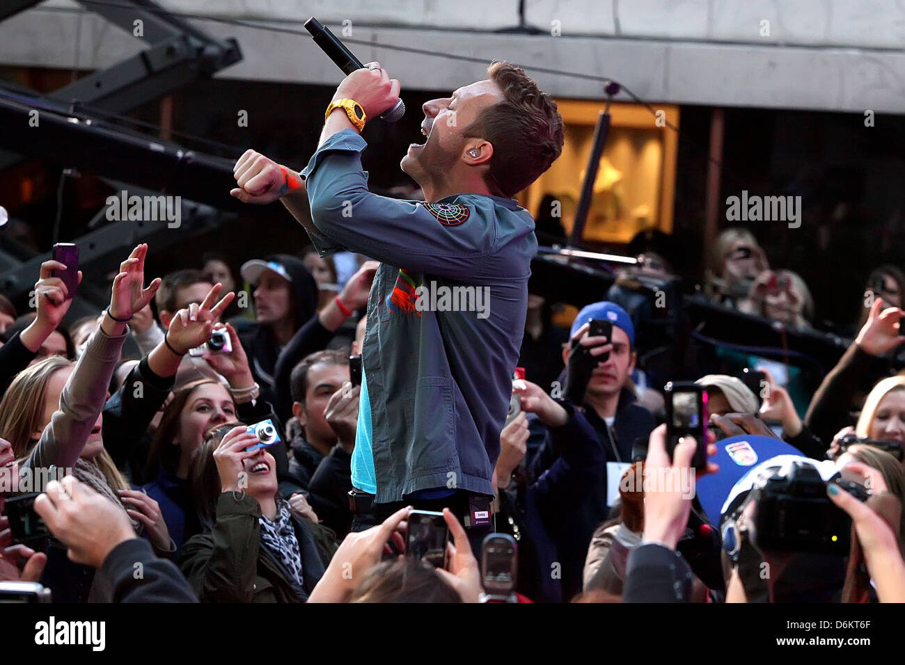 Chris Martin Coldplay performing live on the 'Today' show as part of
