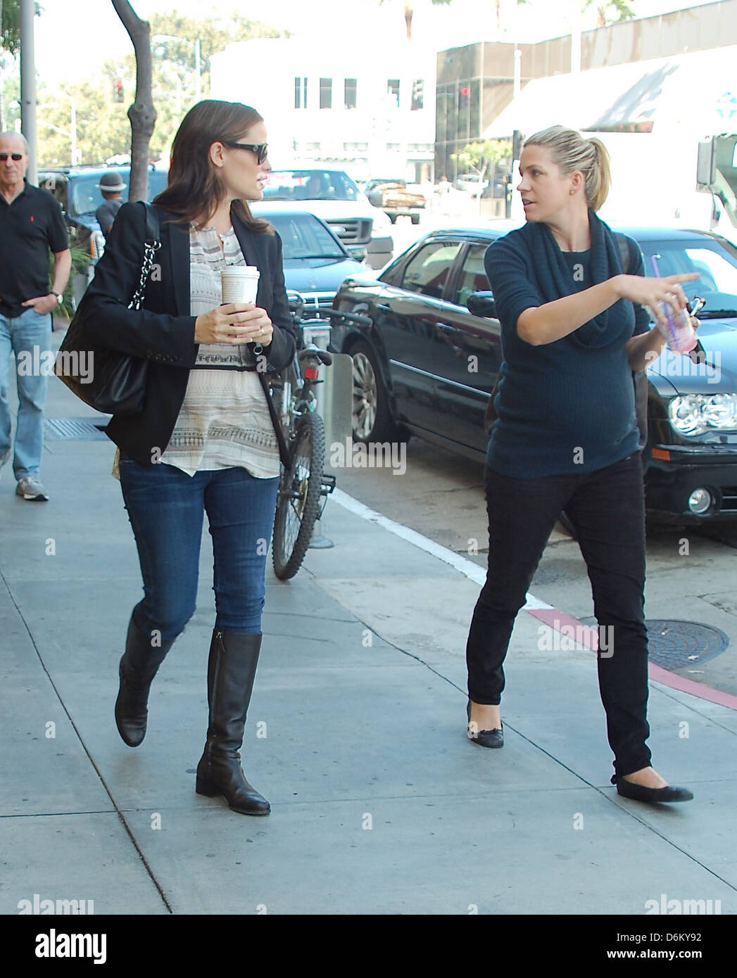 Pregnant Jennifer Garner and her friend who is also expecting are seen
