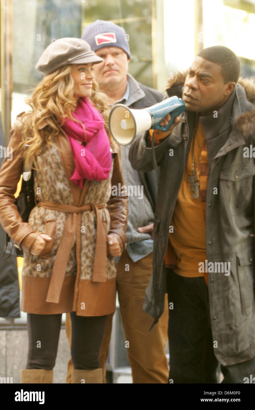 Denise Richards, Tracy Morgan Denise Richards, Tracy Morgan and Tina Fey are seen on location at Rockefeller Center shooting Stock Photo