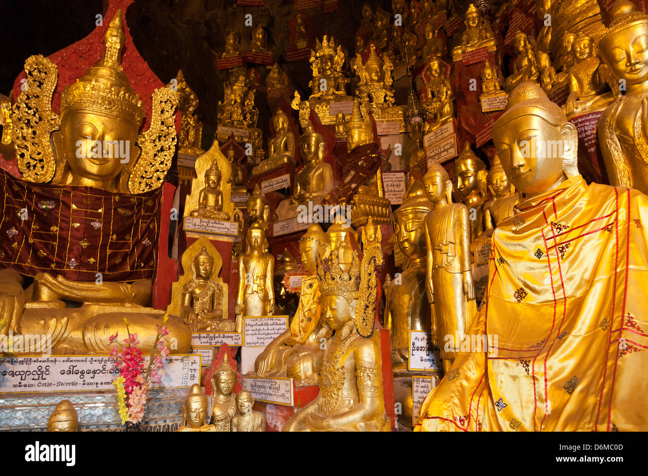 The fantastic Buddhist Caves at Pindaya, Myanmar 3 Stock Photo