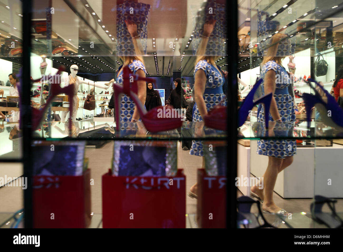 Dubai, United Arab Emirates, women in a shoe shop Stock Photo Alamy