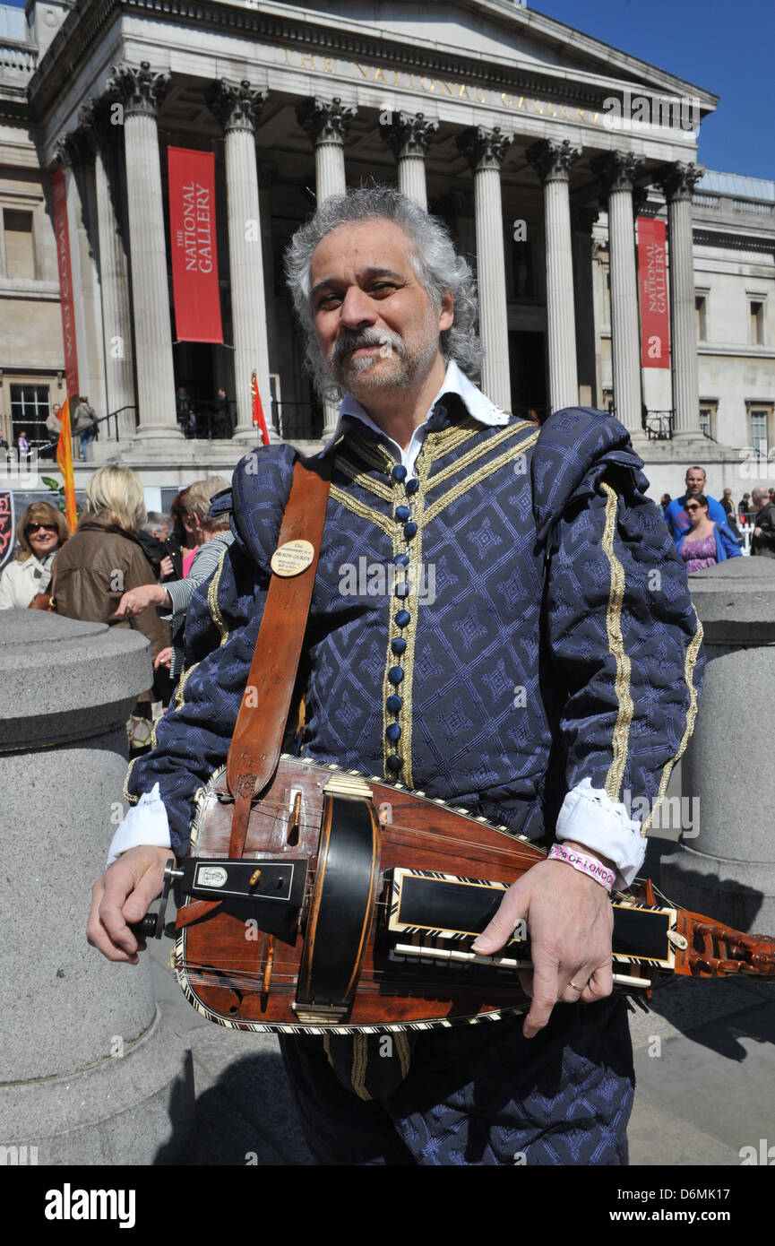 Hurdy gurdy man hi-res stock photography and images - Alamy Hurdy Gurdy Man Hi-Res Stock Photography And Images - Alamy