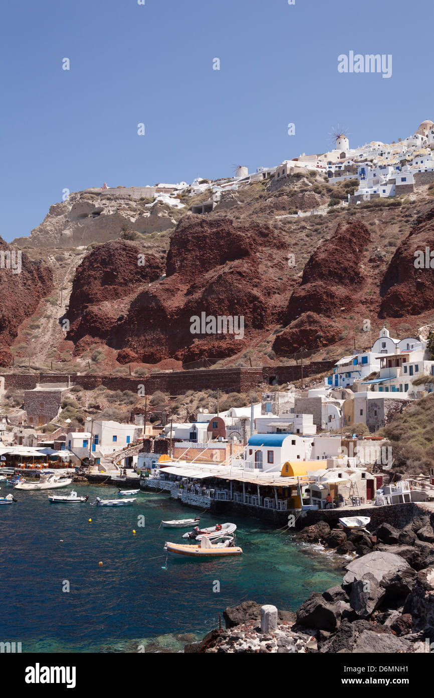 [Ammoudi Bay], seaside fishing port at the base of cliffs beneath Oia ...