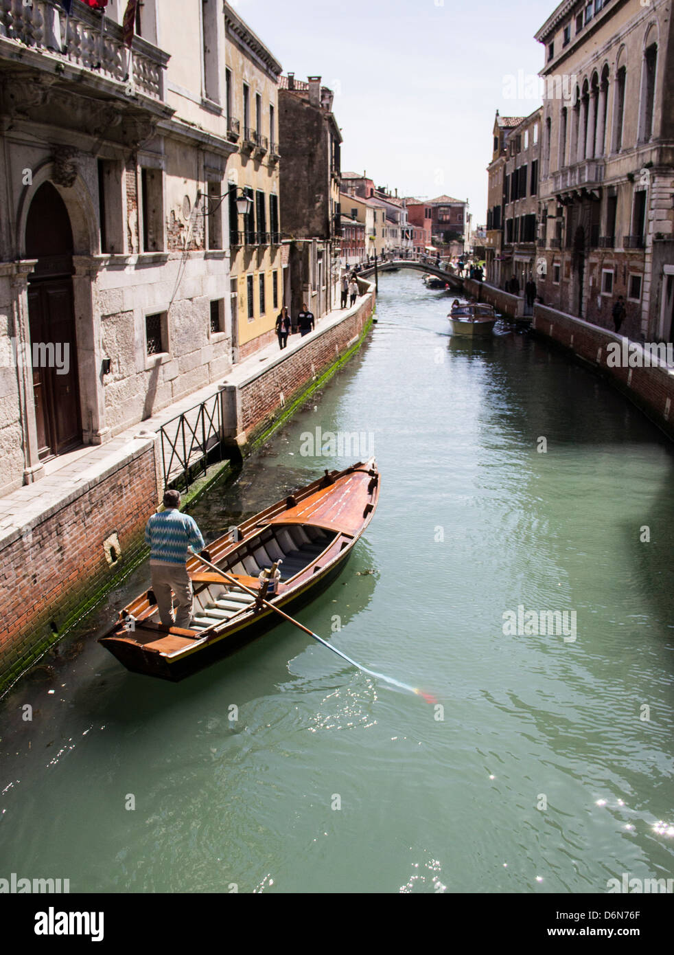 Gondola italy hi-res stock photography and images - Alamy