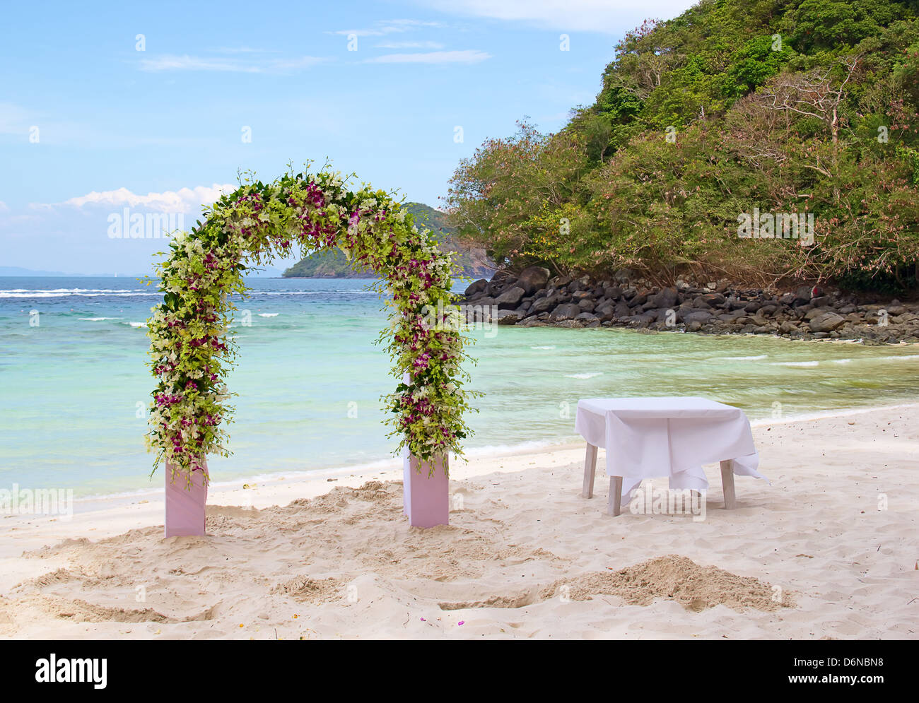 Wedding decorations beach hi-res stock photography and images