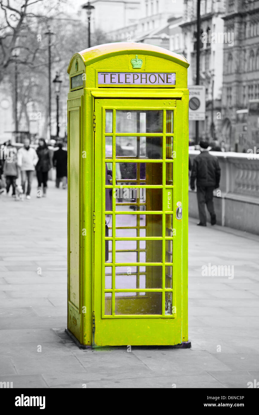Red phone booth vector hi-res stock photography and images - Alamy