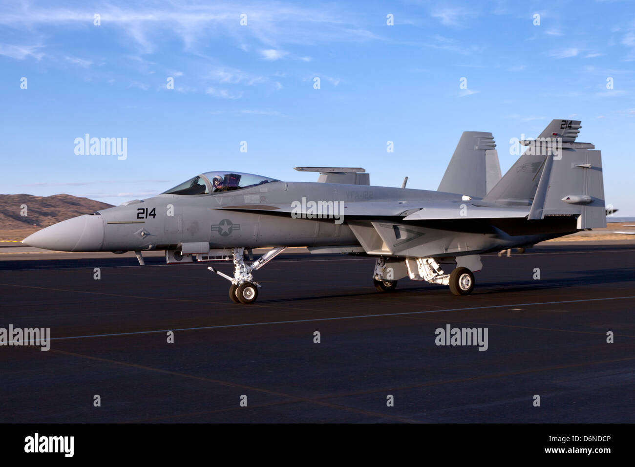 Boeing F/A18E/F Super taxiing with wing tips folded Stock Photo Alamy