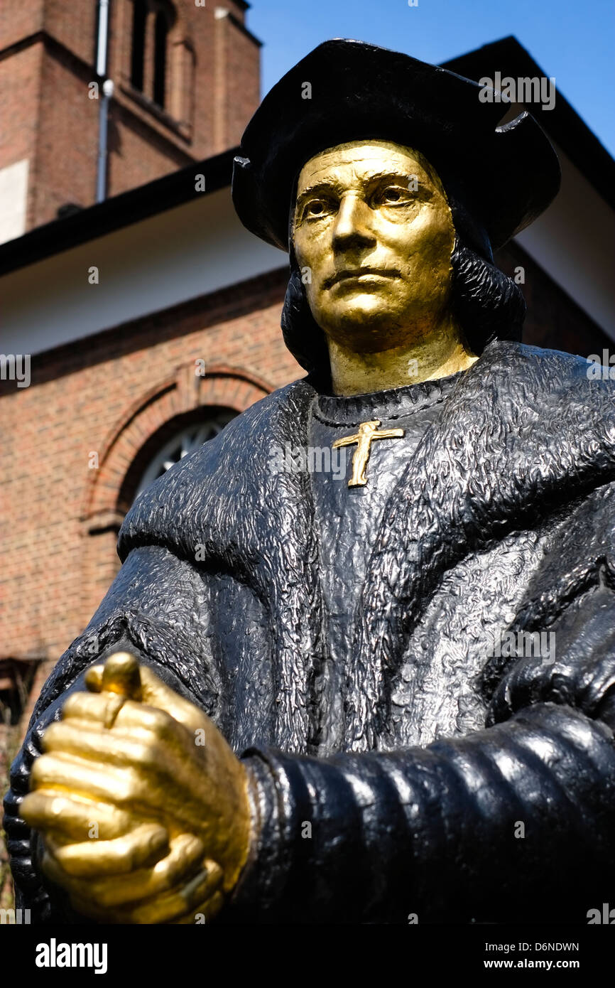 Memorial to sir thomas more hi-res stock photography and images - Alamy