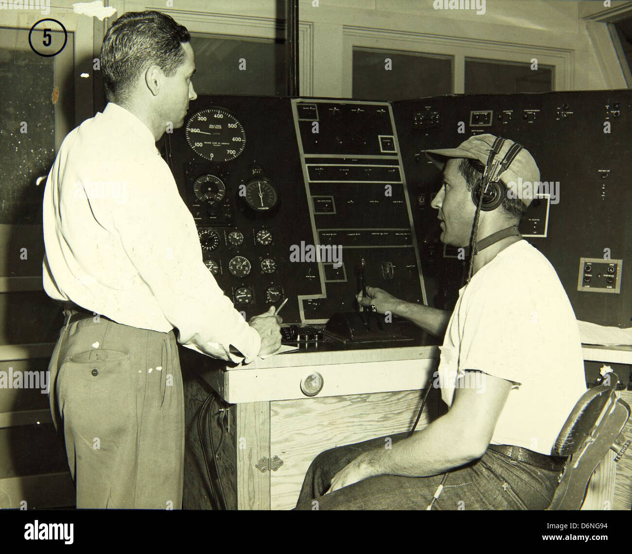 Convair/General Dynamics Ft. Worth Plant and Personnel Stock Photo Alamy