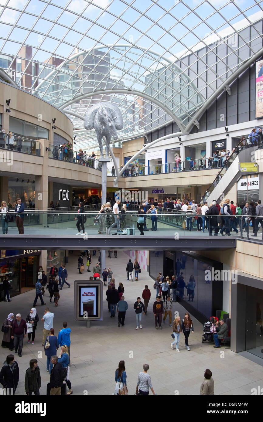 Leeds, West Yorkshire Trinity Walk shopping centre Stock Photo Alamy