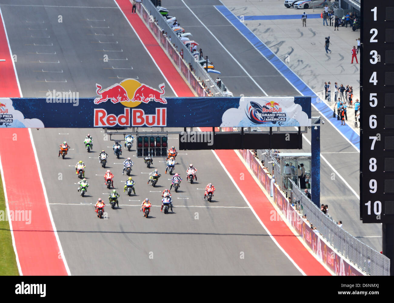 Austin, Texas, USA. 21st April, 2013. Riders leave the starting grid to  compete in MotoGp final on day three of Red Bull Grand Prix of the Americas  at Circuit of the Americas