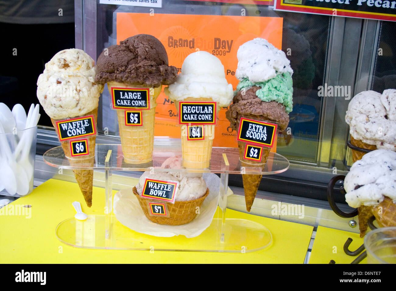 Ice cream cone sizes hires stock photography and images Alamy