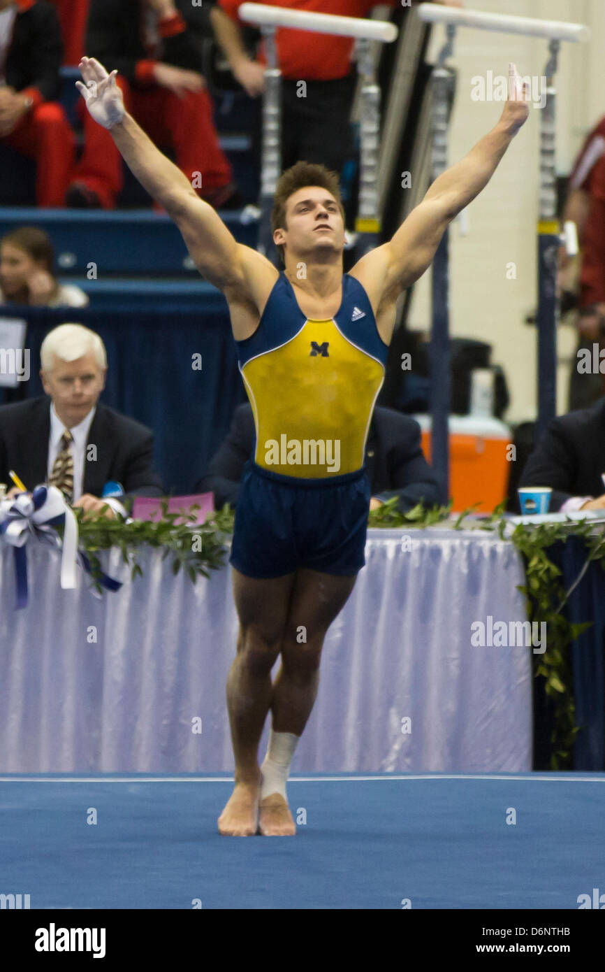 April 21, 2013: Michigan Wolverines Sam Mikulak in action on Floor during  the 2013 NCAA Men's Gymnastics Event Finals at Rec Hall in University Park,  Pennsylvania Stock Photo - Alamy