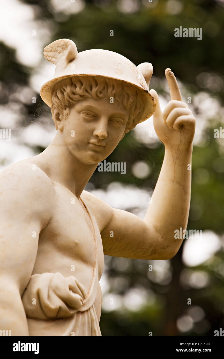 Ballarat Australia / Thomas Stoddart marble statues in the Ballarat