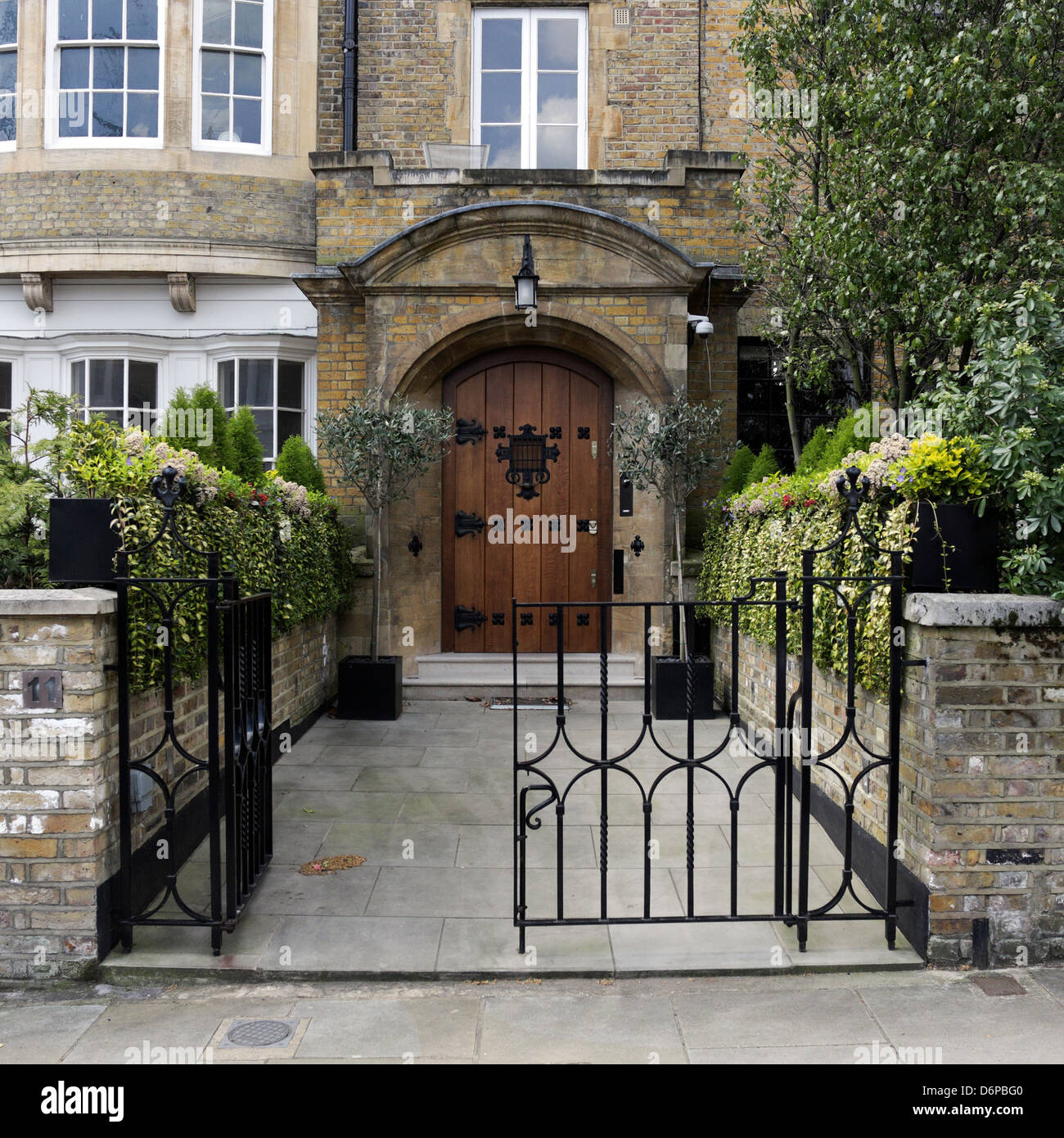 Various locations and front facades of property in Lansdowne Road, Notting Hill Stock Photo Alamy