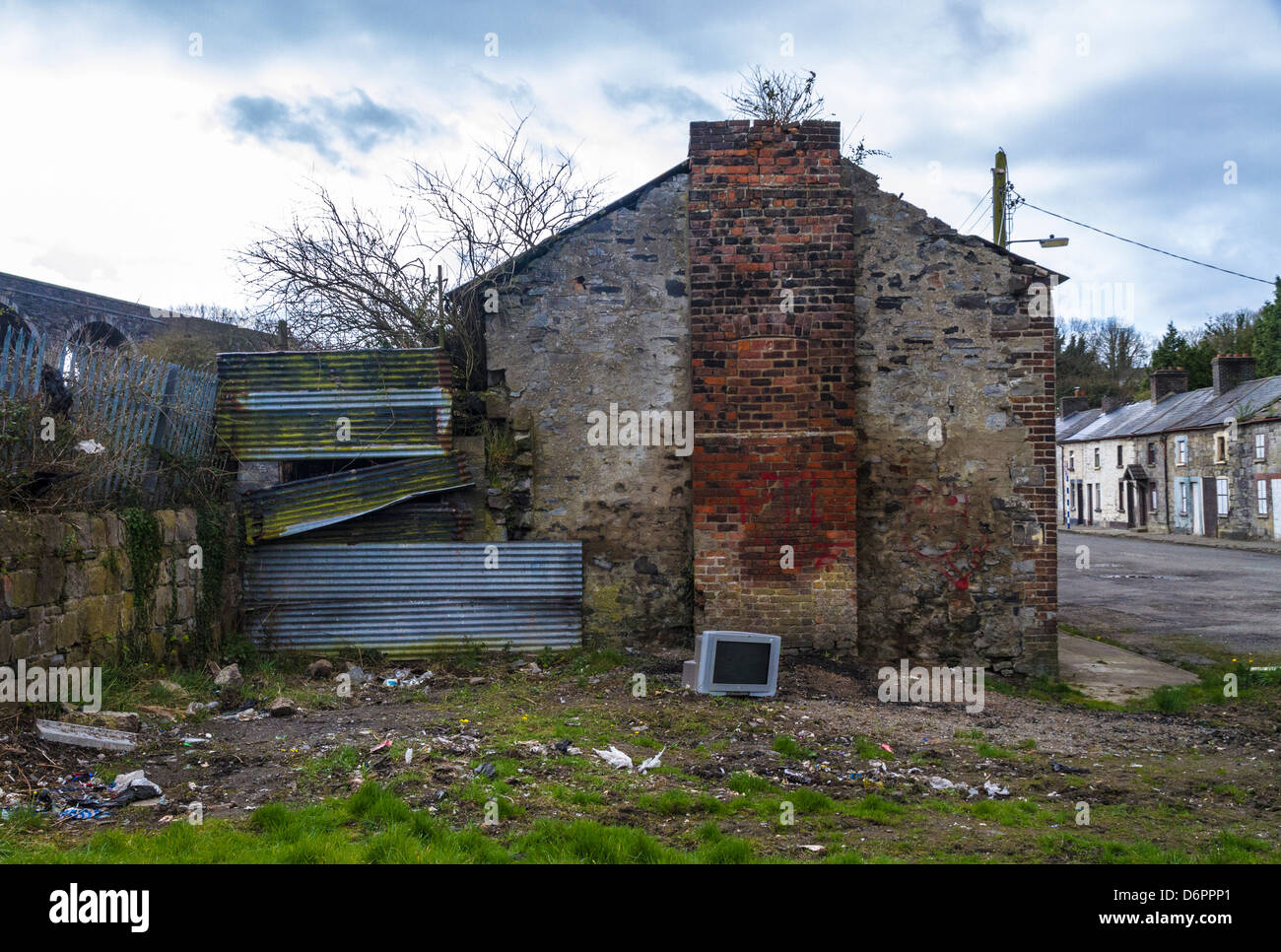 Derelict end of terrace house in Ship Street, Drogheda. This historic street has a is prone to flooding from the River Boyne. Stock Photo