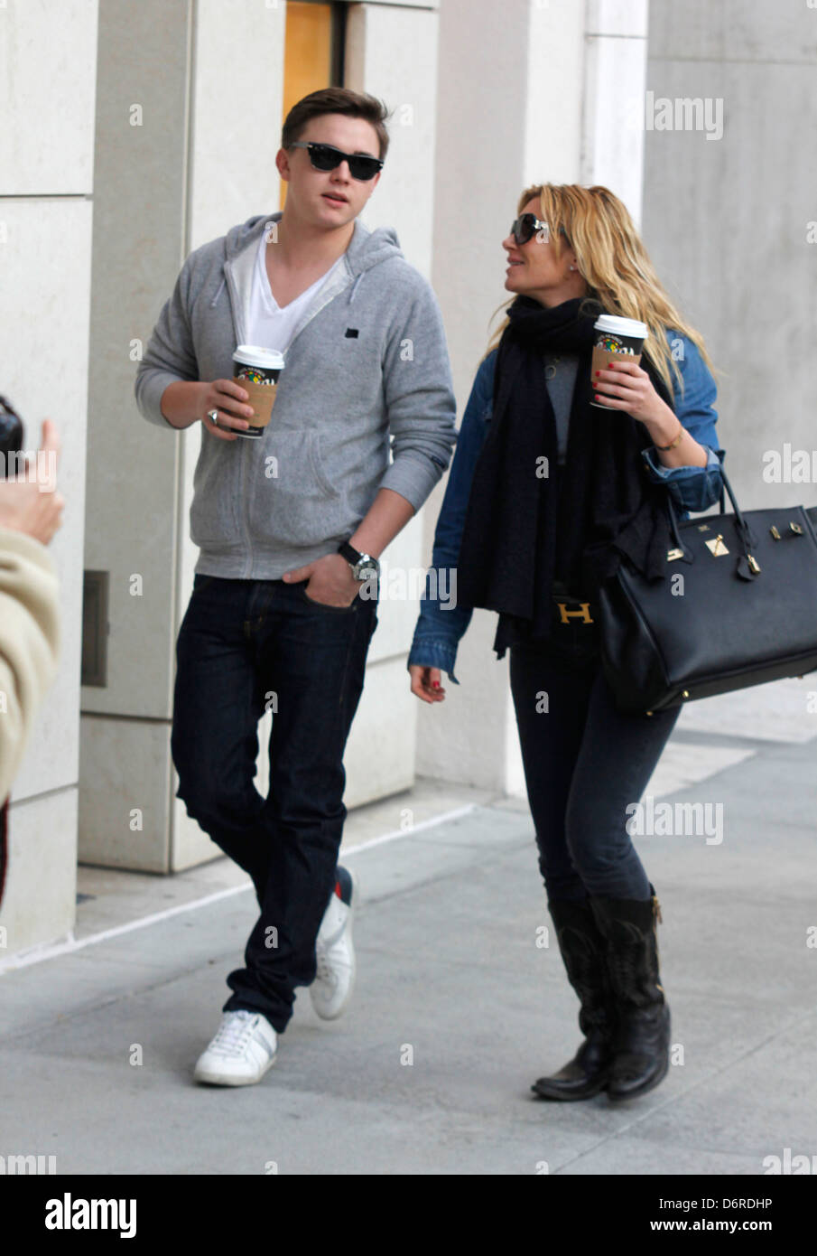 Jesse McCartney and his girlfriend Eden Sassoon Christmas shop on Rodeo Drive in Beverly Hills Los Angeles, California - Stock Photo