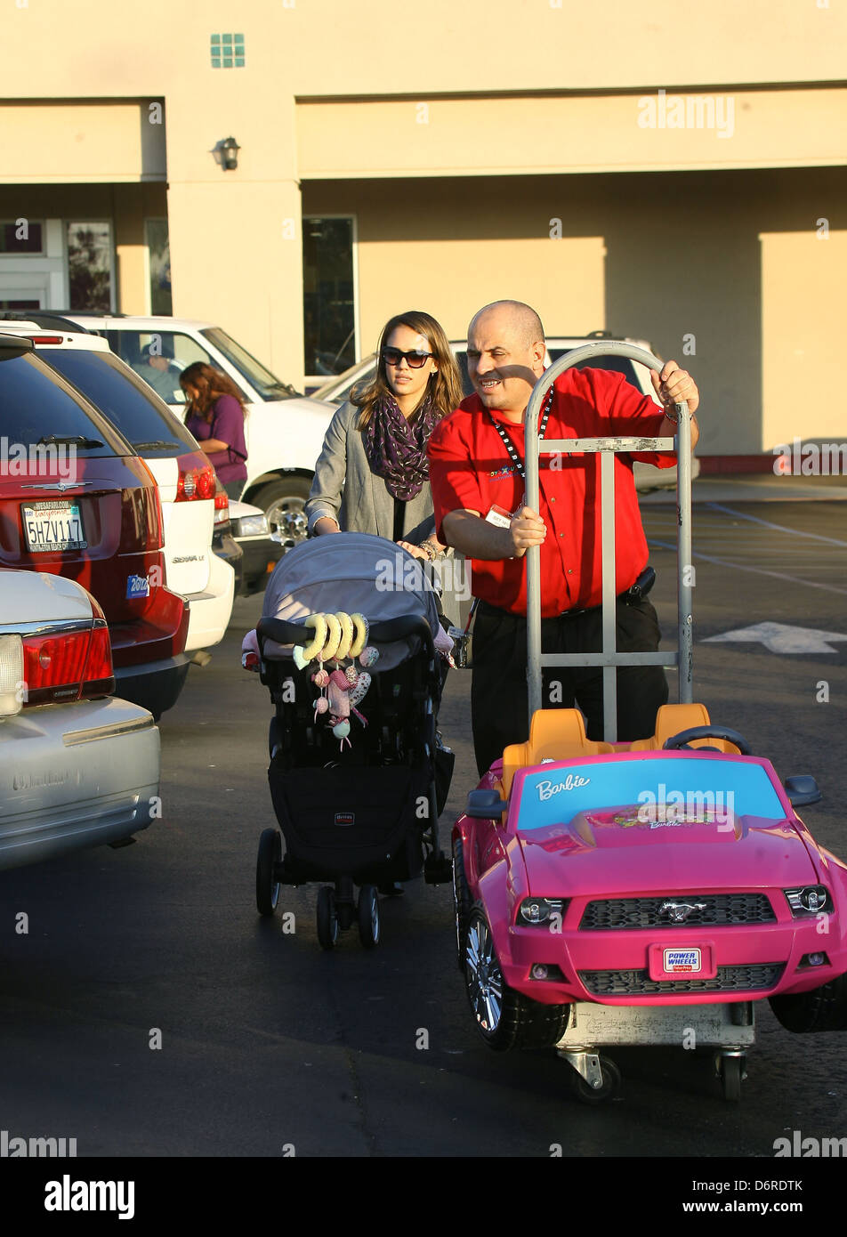 Barbie car toys r us hotsell