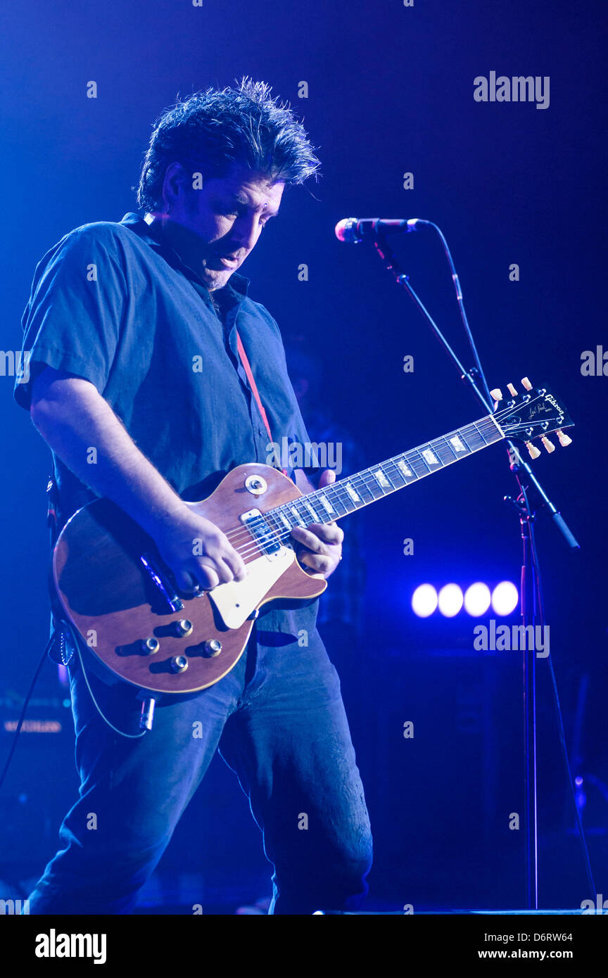 Counting Crows plays Hammersmith Apollo on 22/04/2013 at Hammersmith