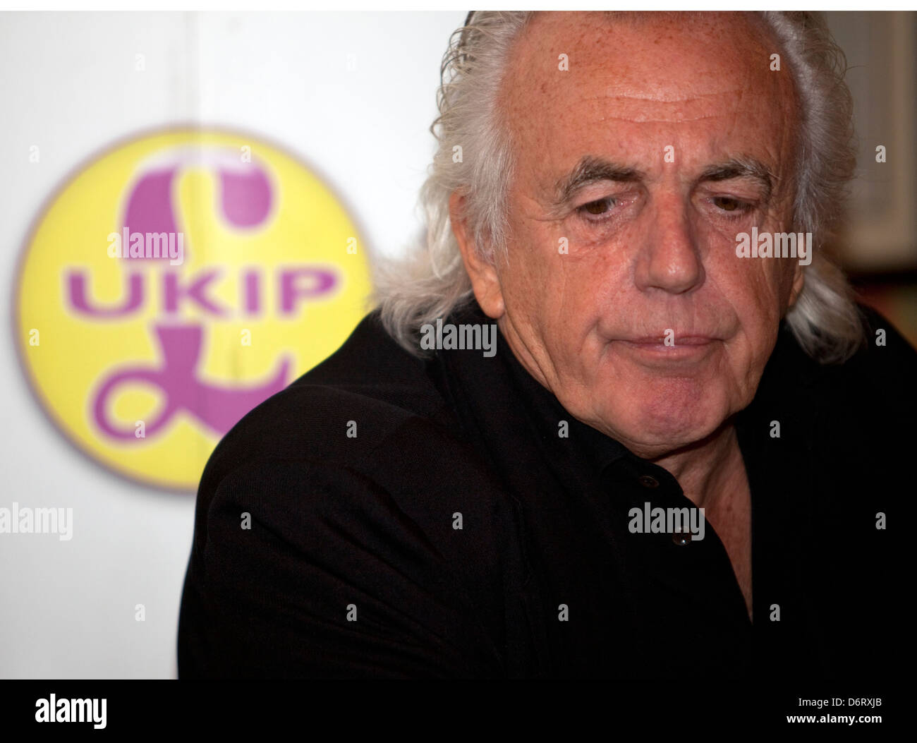 PETER STRINGFELLOW AT UKIP PRESS CONFERENCE AT PORTERS RESTAURANT, LONDON Stock Photo