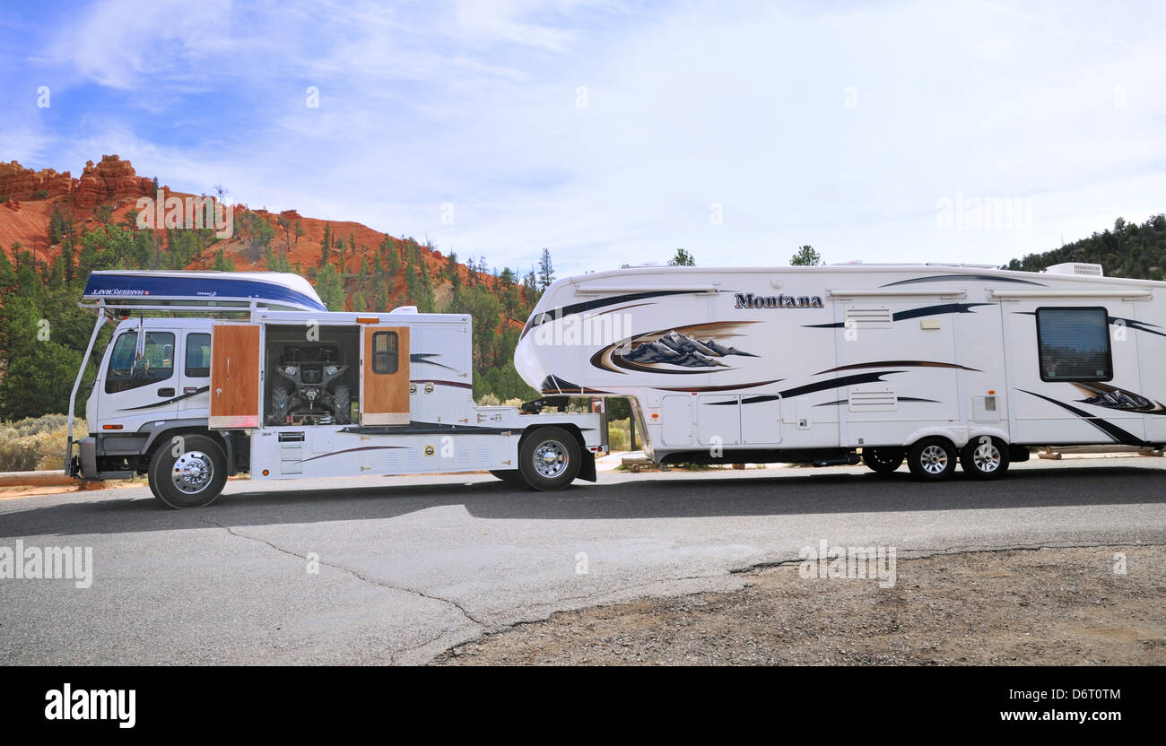 Fifth wheel hi-res stock photography and images - Alamy