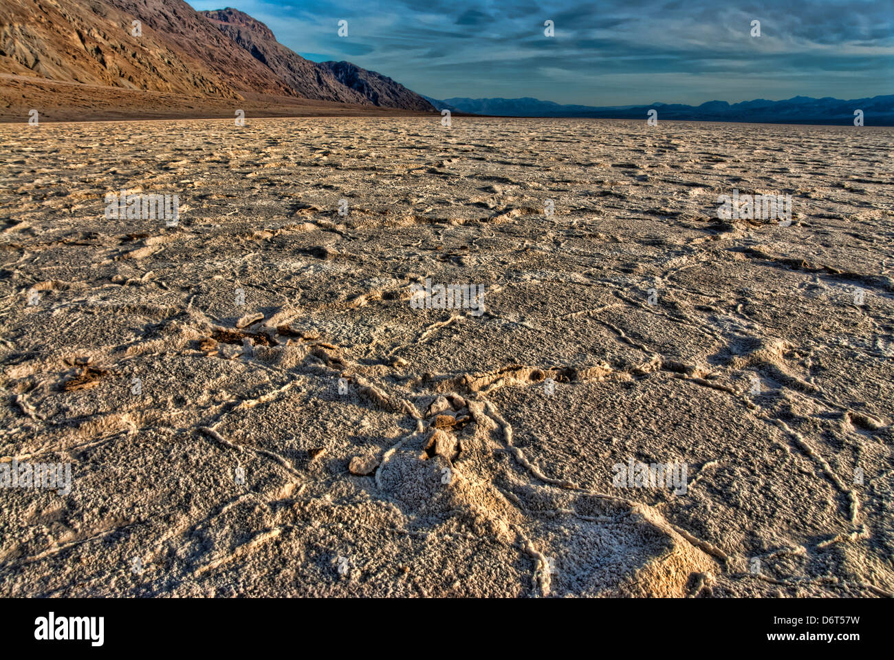 salt flatsbadwaterlowest point in usaminus 282 feet elevationdeath