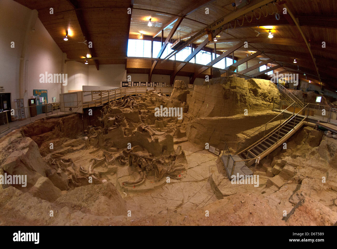 Mammoth Site excavation museum. South Dakota Stock Photo Alamy