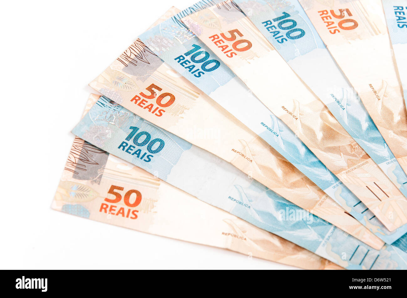 Nota Reais Dinheiro Corrente Brasileiro — Fotografia de Stock Editorial ©  cesarvr #215623530