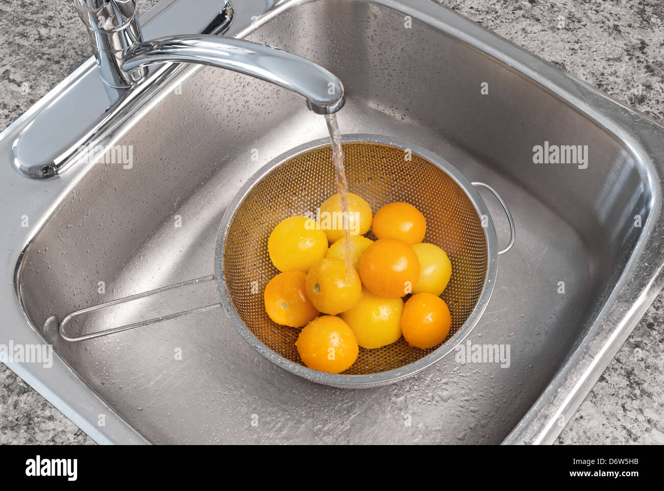 Kitchen sink chrome stainless steel washing wash washing tomatoes hi