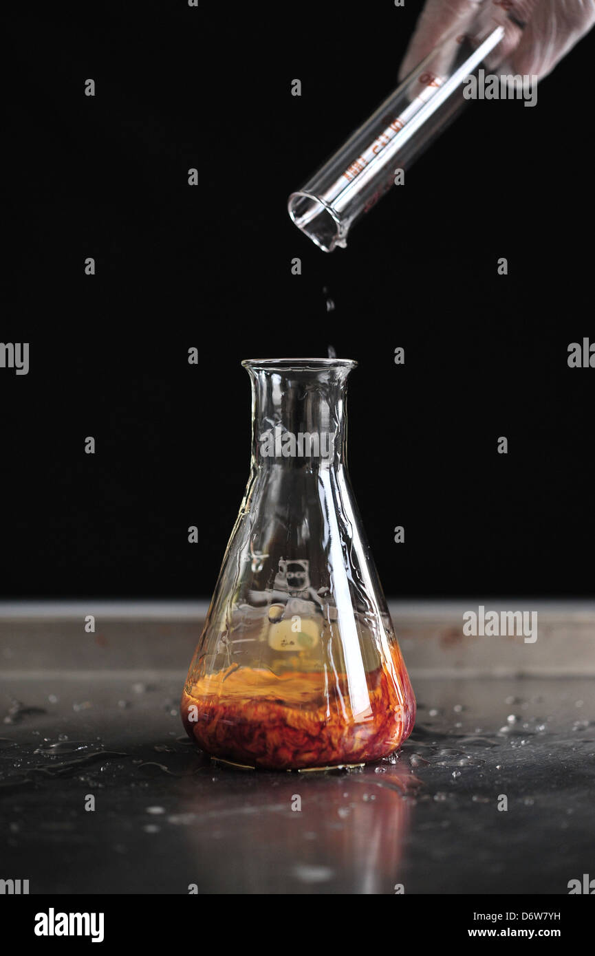 Potassium iodide hydrogen peroxide hires stock photography and images