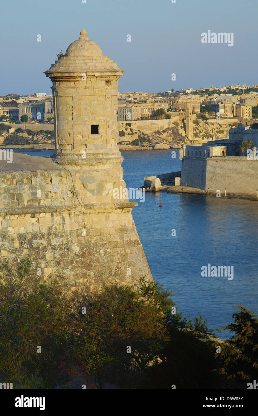 View of the Grand Harbour and the sentry post of St. Peter and St. Paul Counterguard a large two-tiered artillery platform built in 1640 in order to provide added protection to Valletta's land front. Malta island Stock Photo