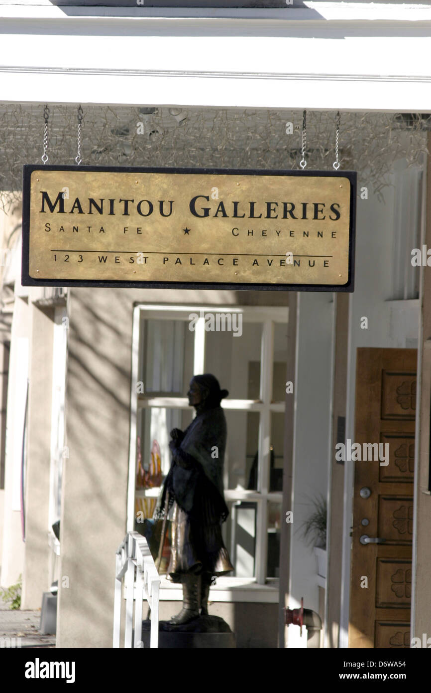 USA, New Mexico, Santa Fe, Gallery Downtown Stock Photo - Alamy