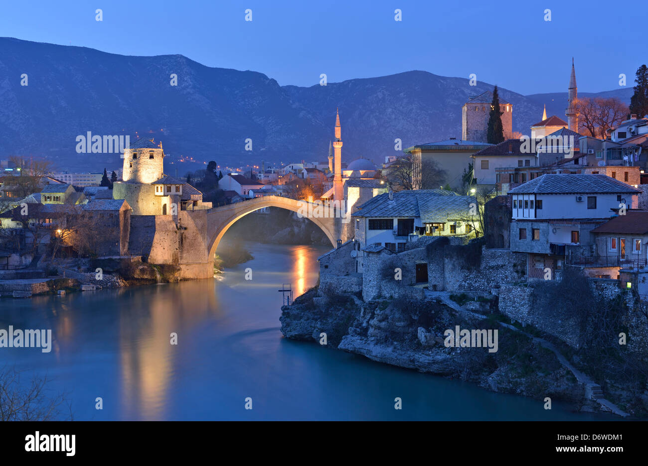 Old Bridge and Neretva river at dusk, Mostar, Bosnia and Herzegovina Stock Photo
