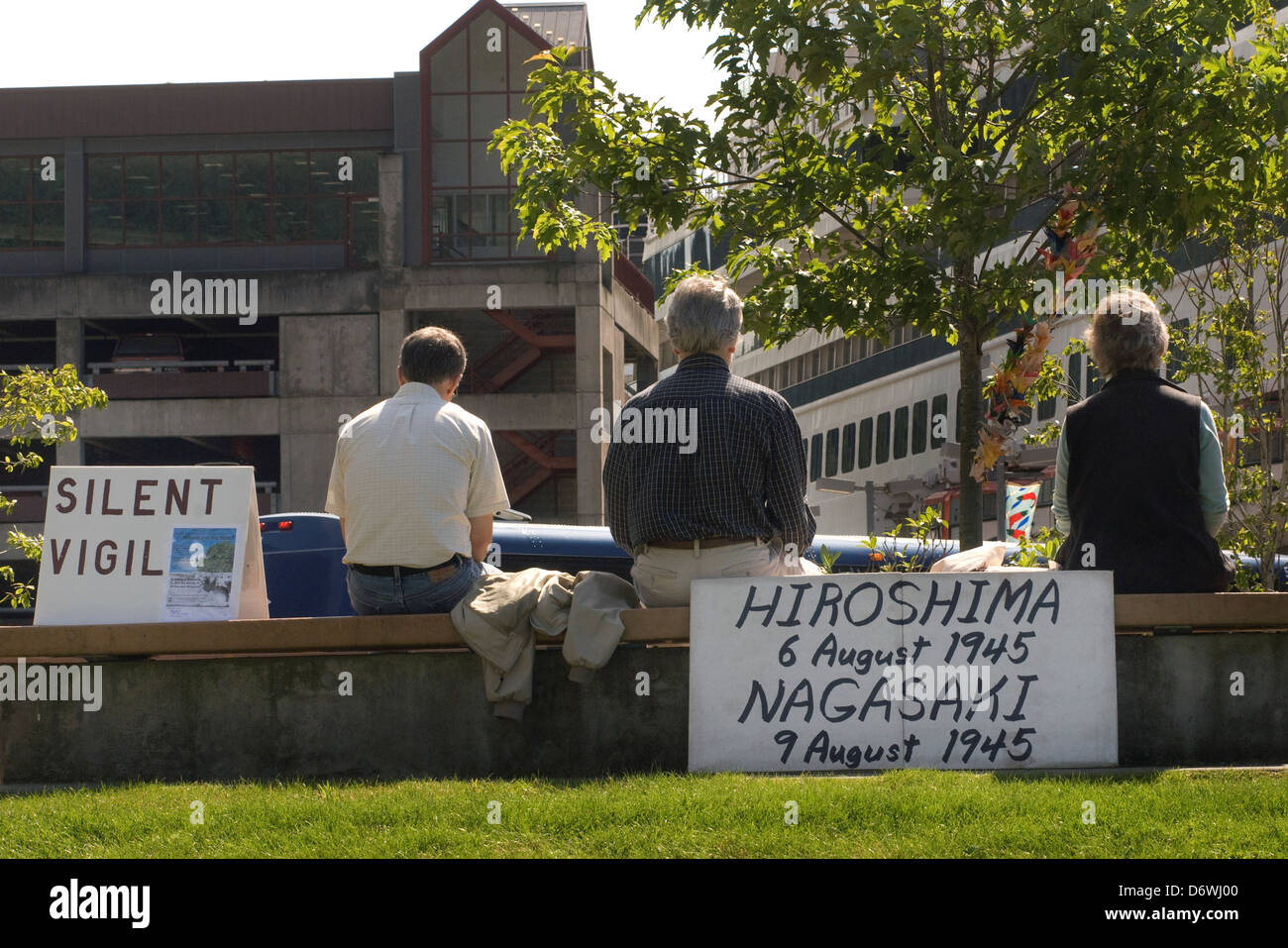 Silent peace vigil marking anniversary of dropping off atomic bombs on