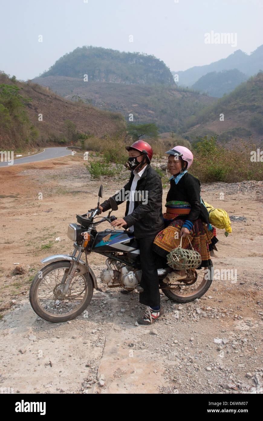 Hill people of vietnam hi-res stock photography and images - Alamy