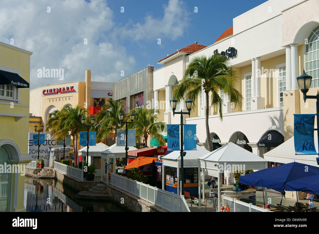 Paseo del rio, restaurants, and shops in La Isla Shopping Village mall in the Zona Hotelera, Cancun, Quintana Roo, Mexico Stock Photo
