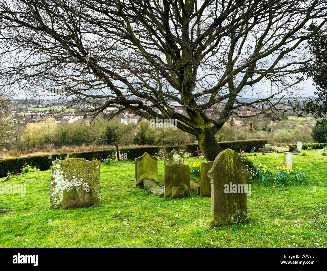 The historic graveyard St Nicholas Church in Basildon Stock Photo Alamy