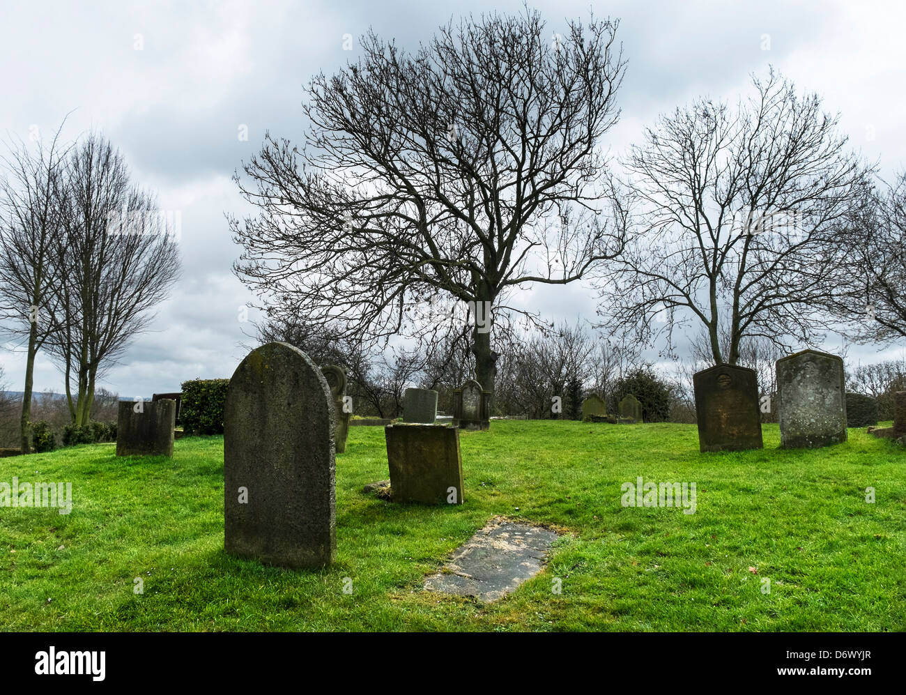 The historic graveyard St Nicholas Church in Basildon Stock Photo Alamy