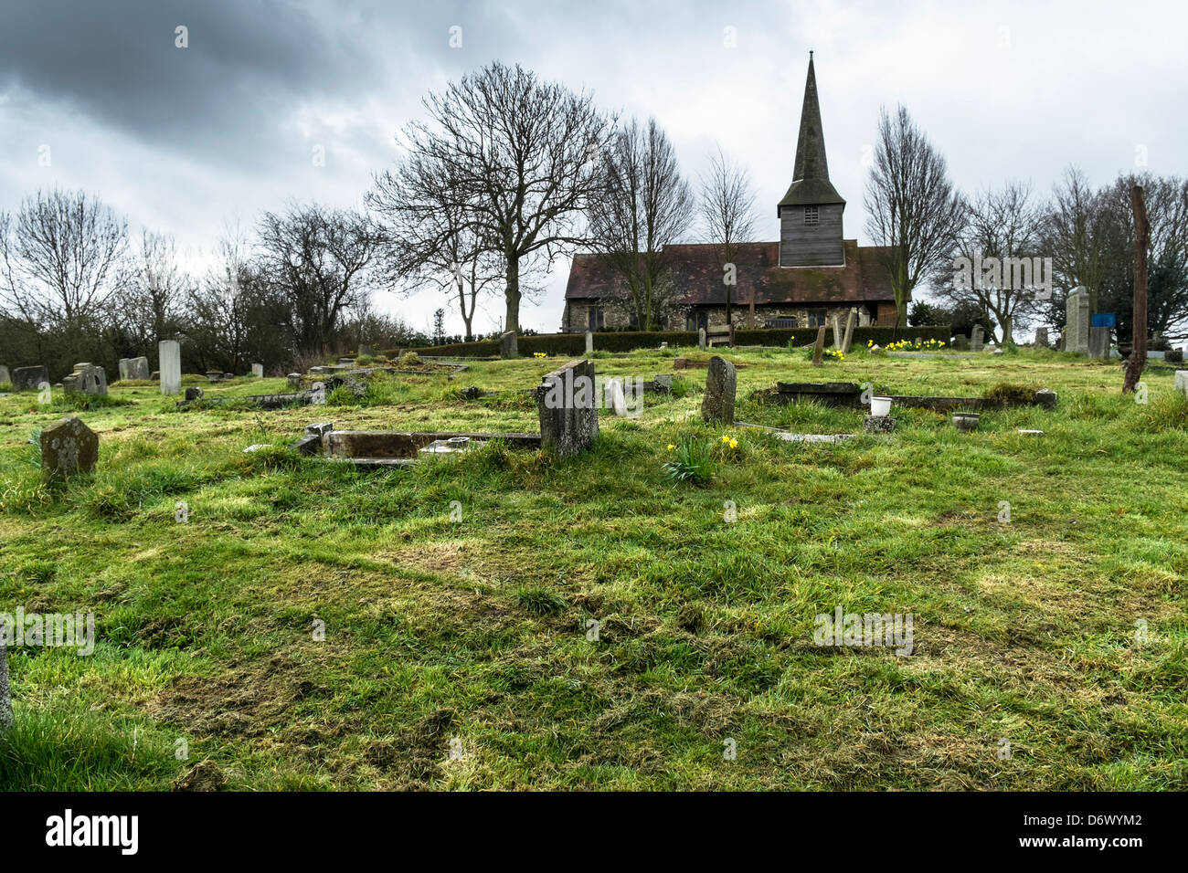 The historic graveyard St Nicholas Church in Basildon Stock Photo Alamy