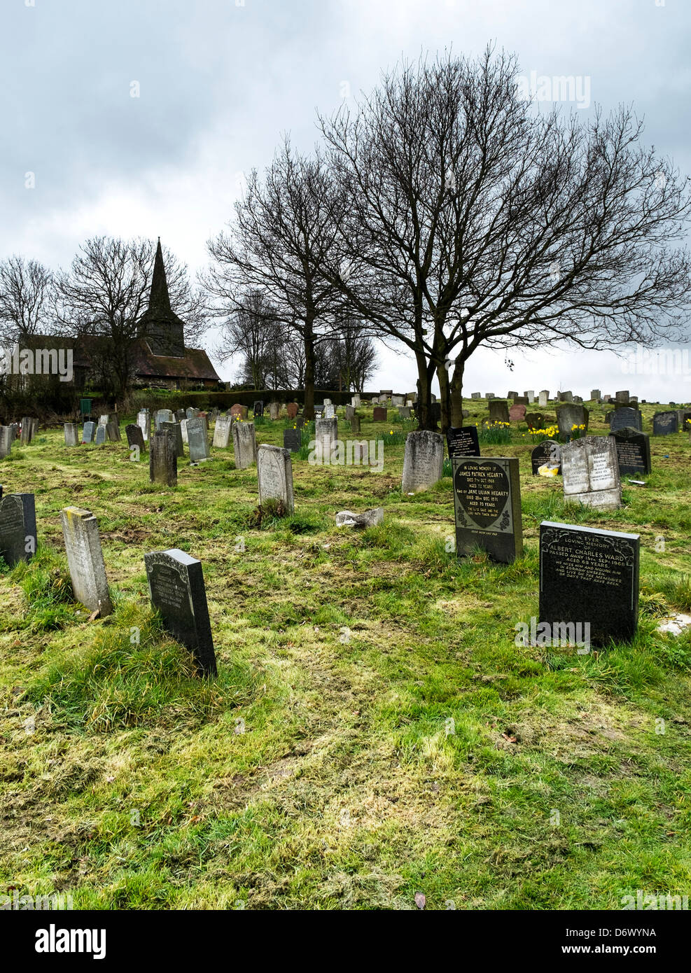 The historic graveyard St Nicholas Church in Basildon Stock Photo Alamy