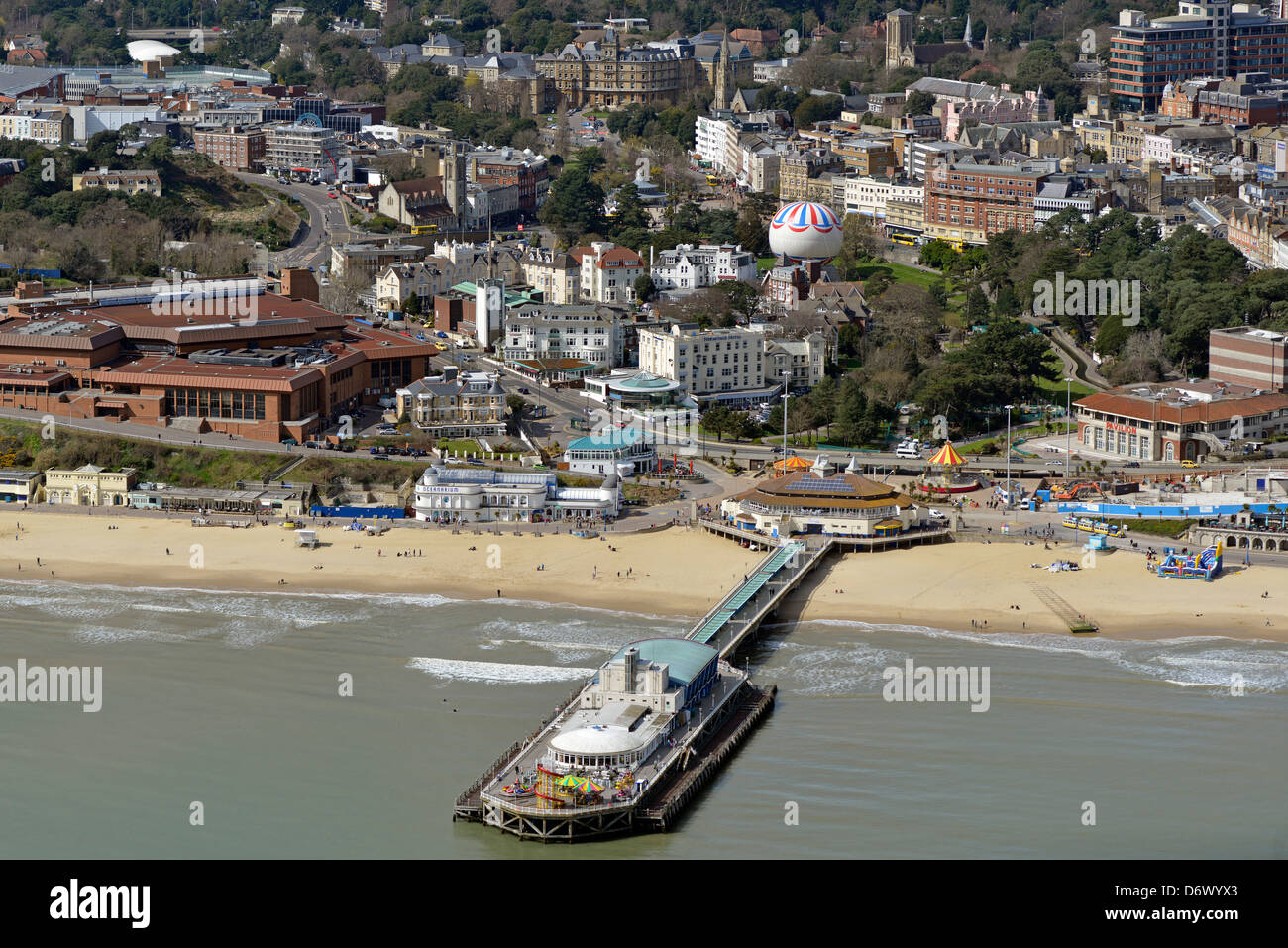 Aerial photograph of Bournemouth Pier and Seafront Stock Photo