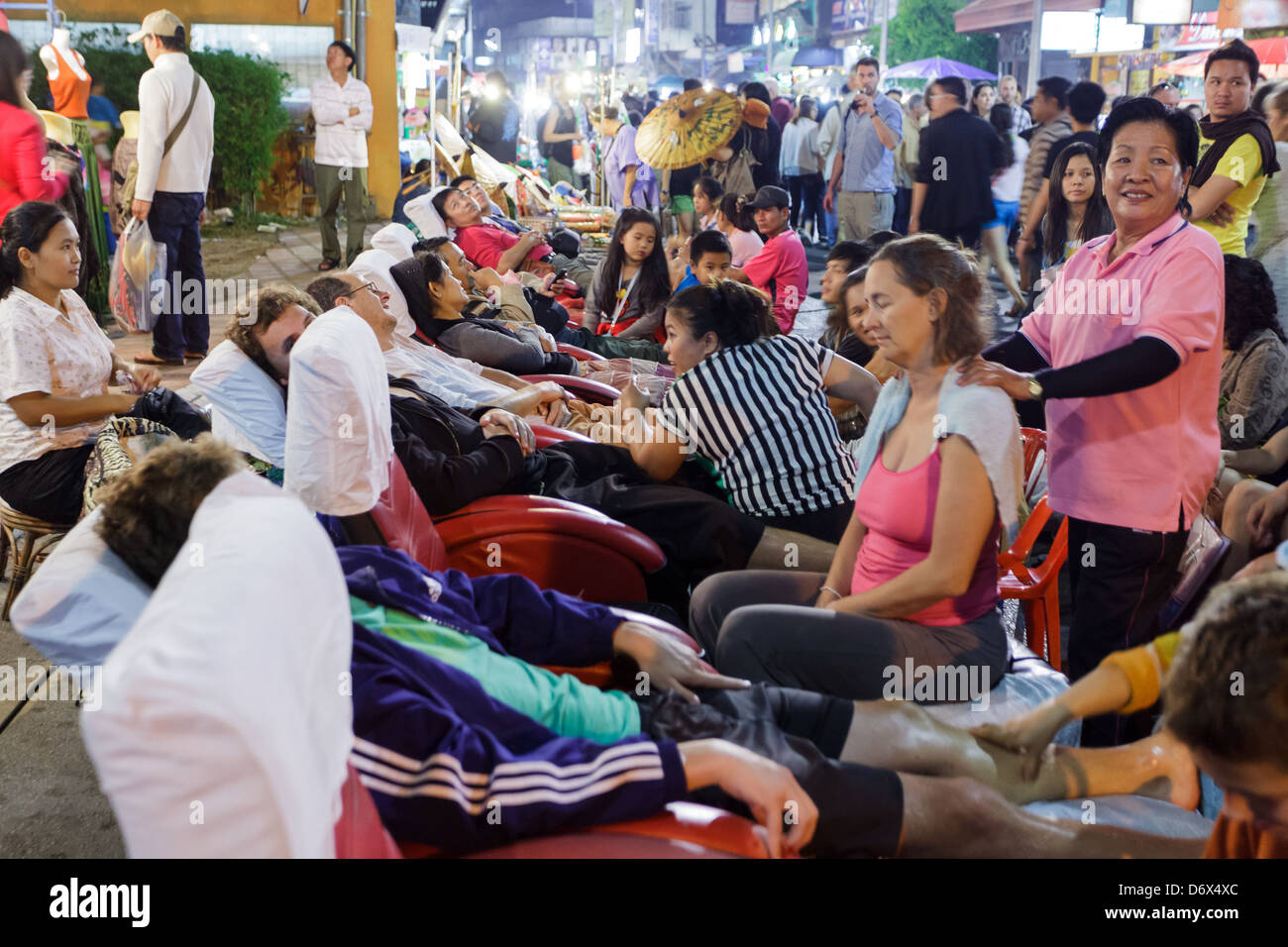 Street massage hires stock photography and images Alamy