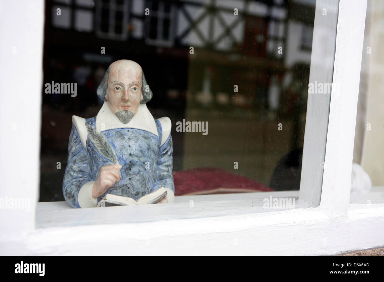 Porcelain bust of William Shakespear in a house window, Stratford upon Avon. Stock Photo