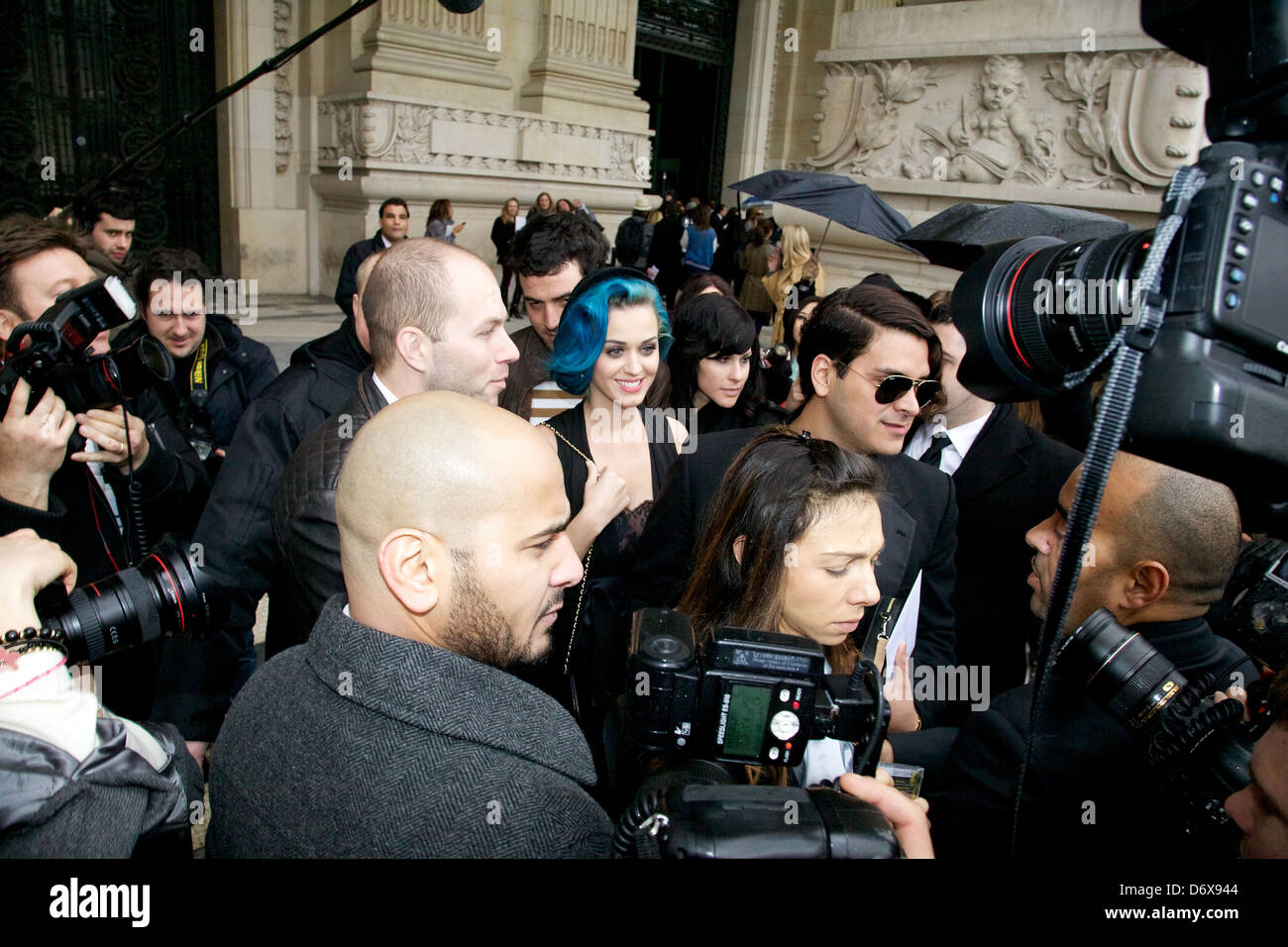 Katy Perry Paris Fashion Week Autumn/Winter 2012 - Chanel - Outside ...