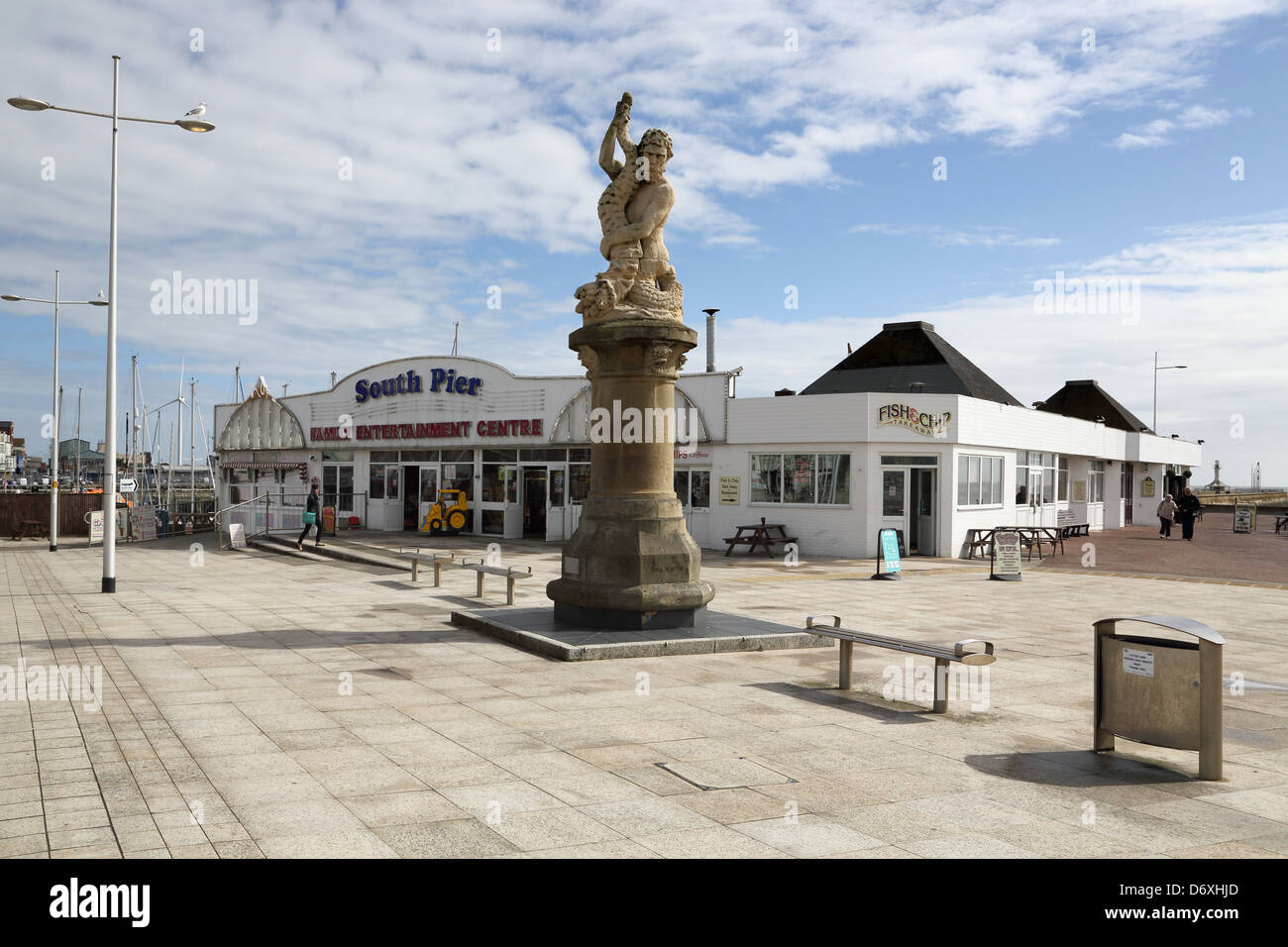 statue of Neptune at the entrance to the south pier at lowestoft on the suffolk coast Stock Photo