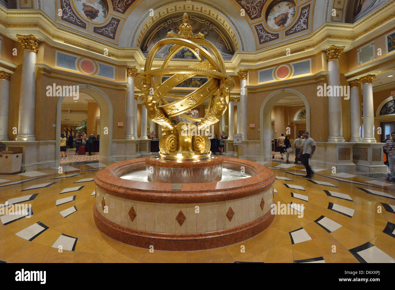 Las vegas venetian statue hi-res stock photography and images - Alamy