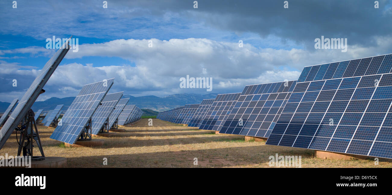 Solar panels in spanish hires stock photography and images Alamy