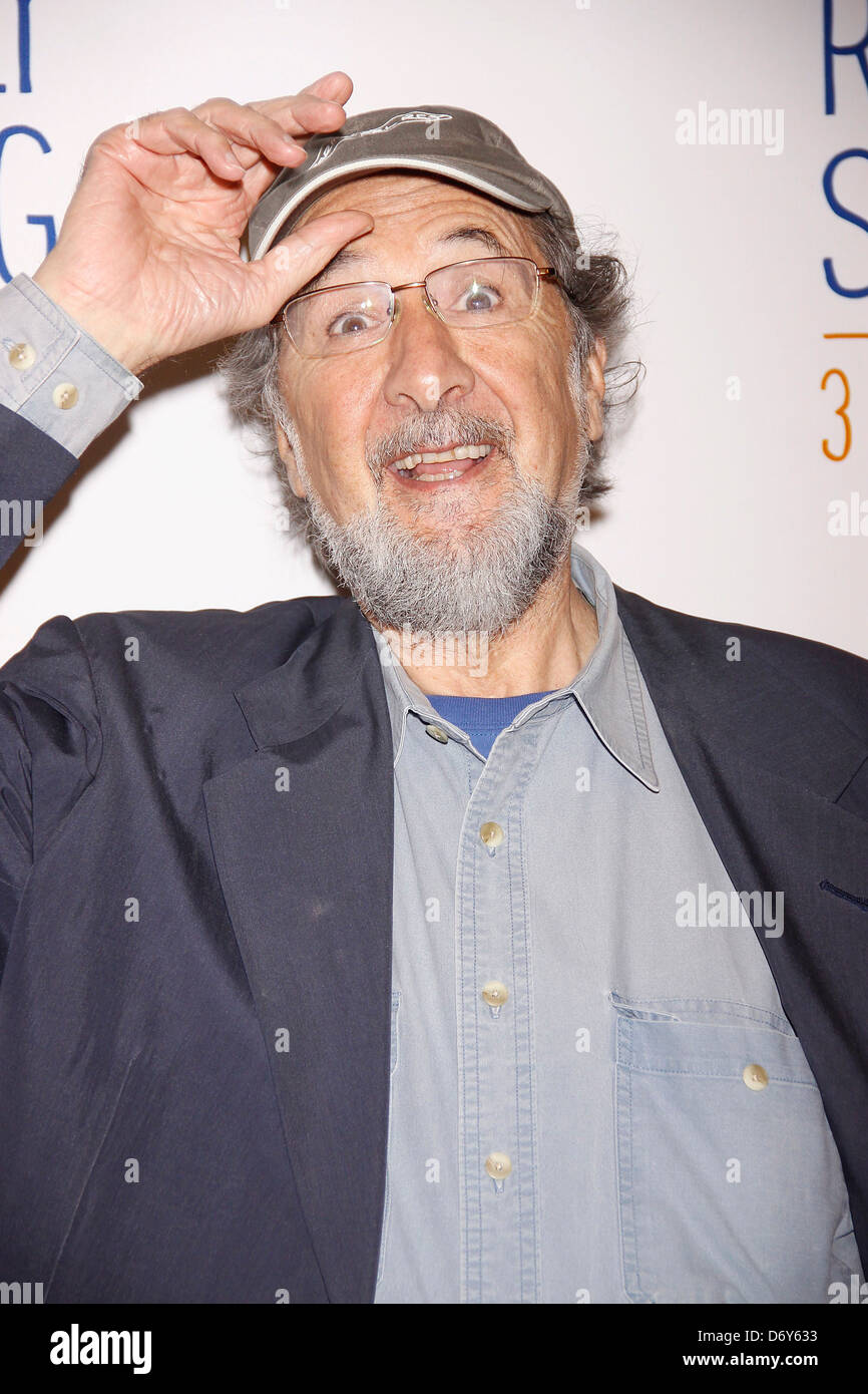 Richard Libertini Meet and greet with the cast of the Broadway production of 'Relatively Speaking' held at Sardi's restaurant. Stock Photo