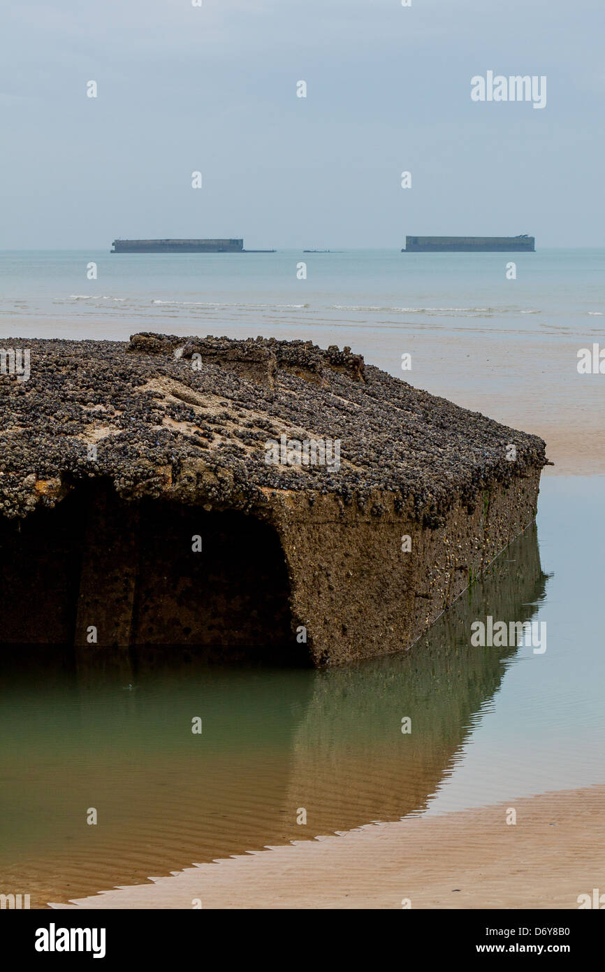 mulberry harbour on the gold beach debarquement of Arromanches-Les-Bains, june 6 th 1944, second war (1939-1945), Normandy Stock Photo