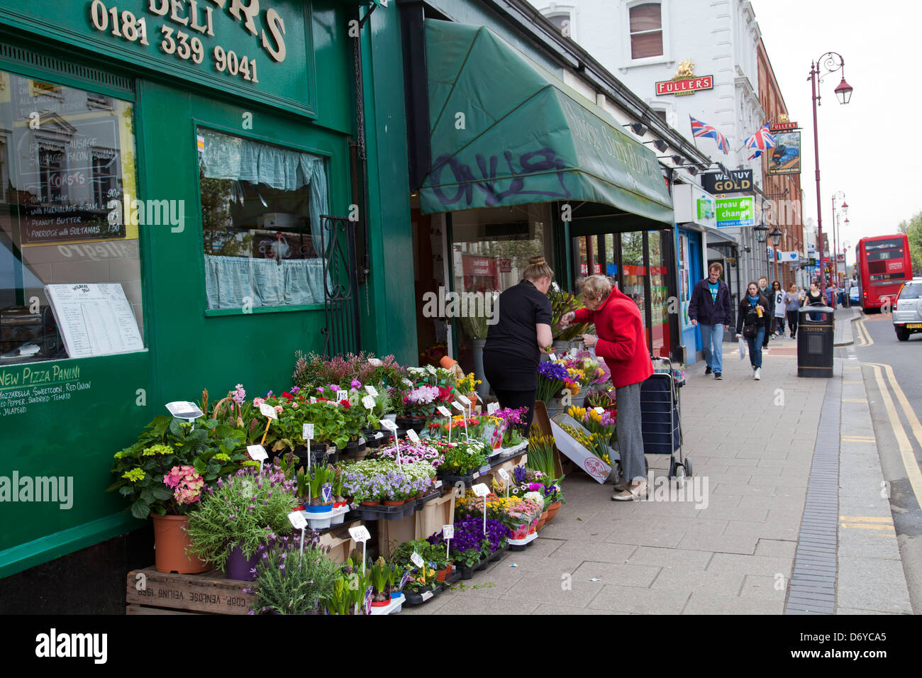 Florist shop sidewalk hires stock photography and images Alamy
